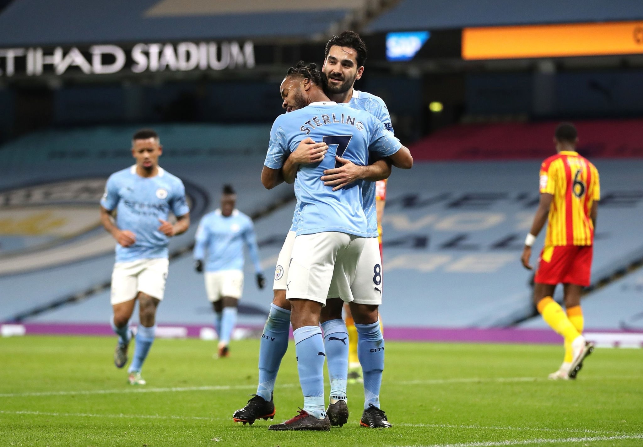 系并发挥出 系并发挥出